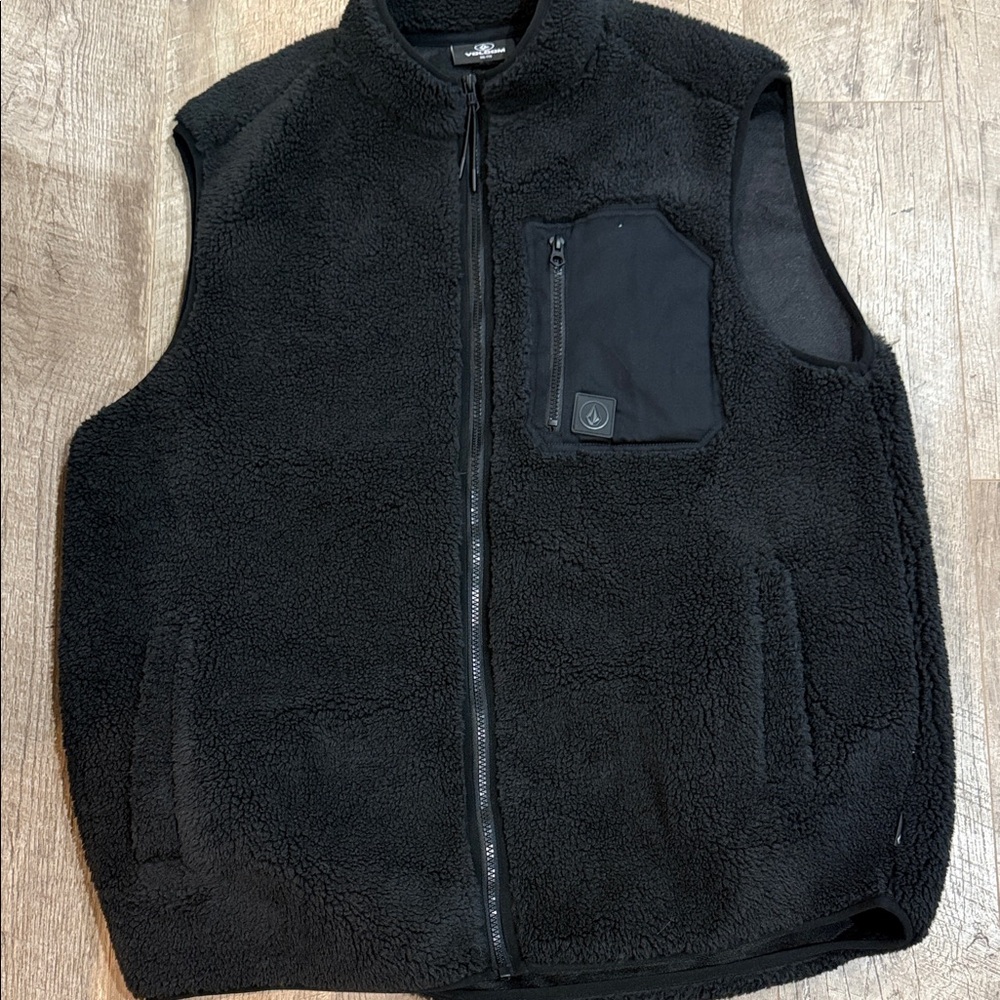 Volcom Black Fleece Vest